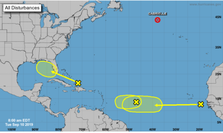 Tropical Wave near Bahamas has 30% chance of development in next 5 days