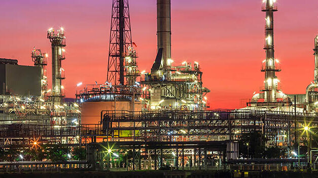 Gas Prices Continue To Fall Slowly