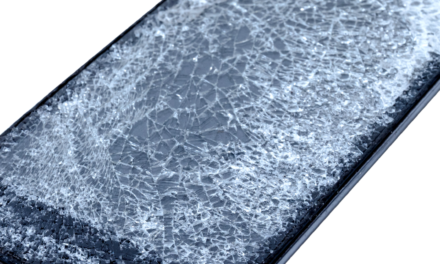 COMMON CAUSES OF A BROKEN PHONE SCREEN
